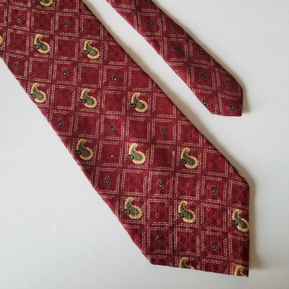 Stafford Burgundy Green  Men's Green Paisley Tie